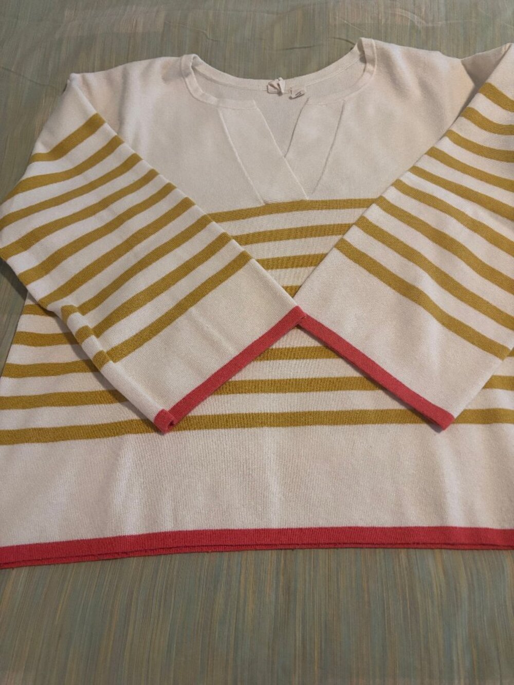 Moth by Anthropologie 3/4 sleeve split neck sweater (L) - Picture 2 of 9